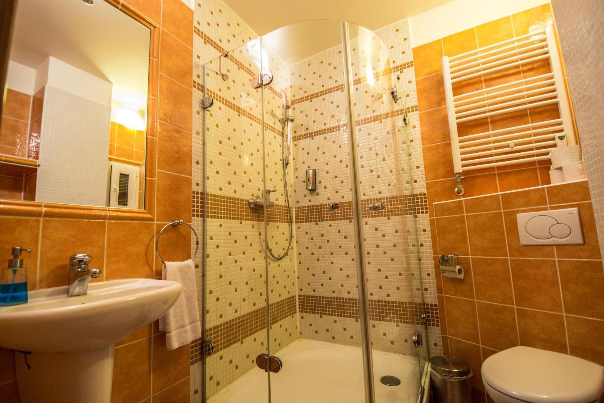 Main Prague Square Apartments Sauna And Fireplace Buitenkant foto