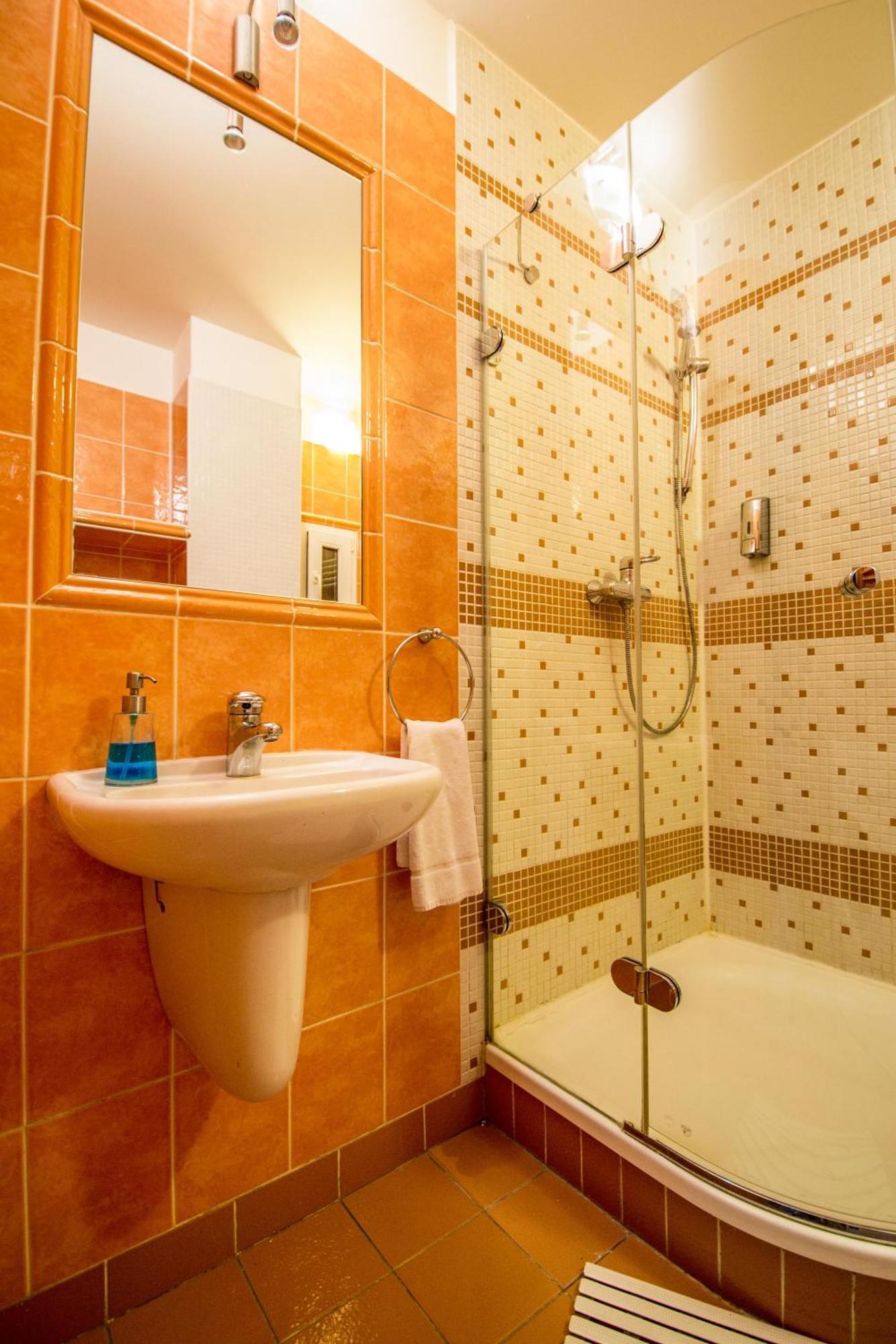 Main Prague Square Apartments Sauna And Fireplace Buitenkant foto