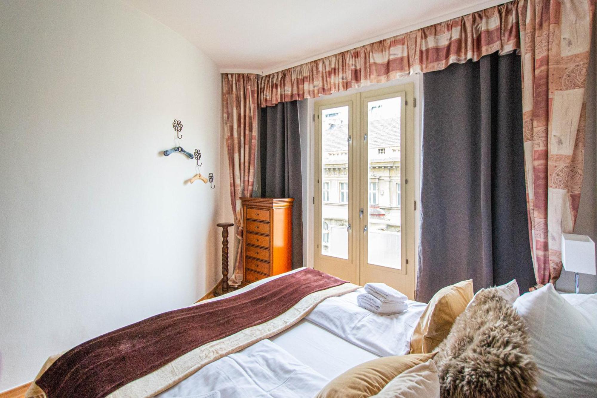 Main Prague Square Apartments Sauna And Fireplace Buitenkant foto