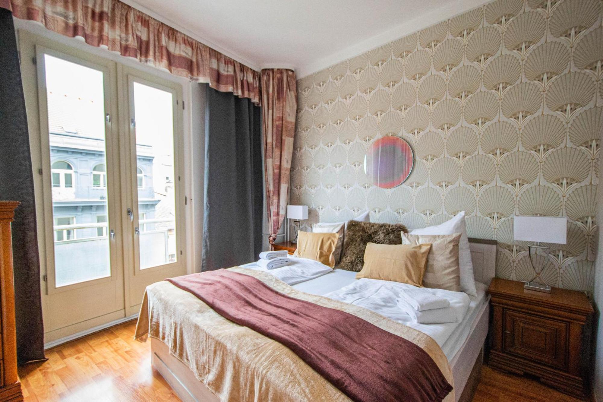 Main Prague Square Apartments Sauna And Fireplace Buitenkant foto