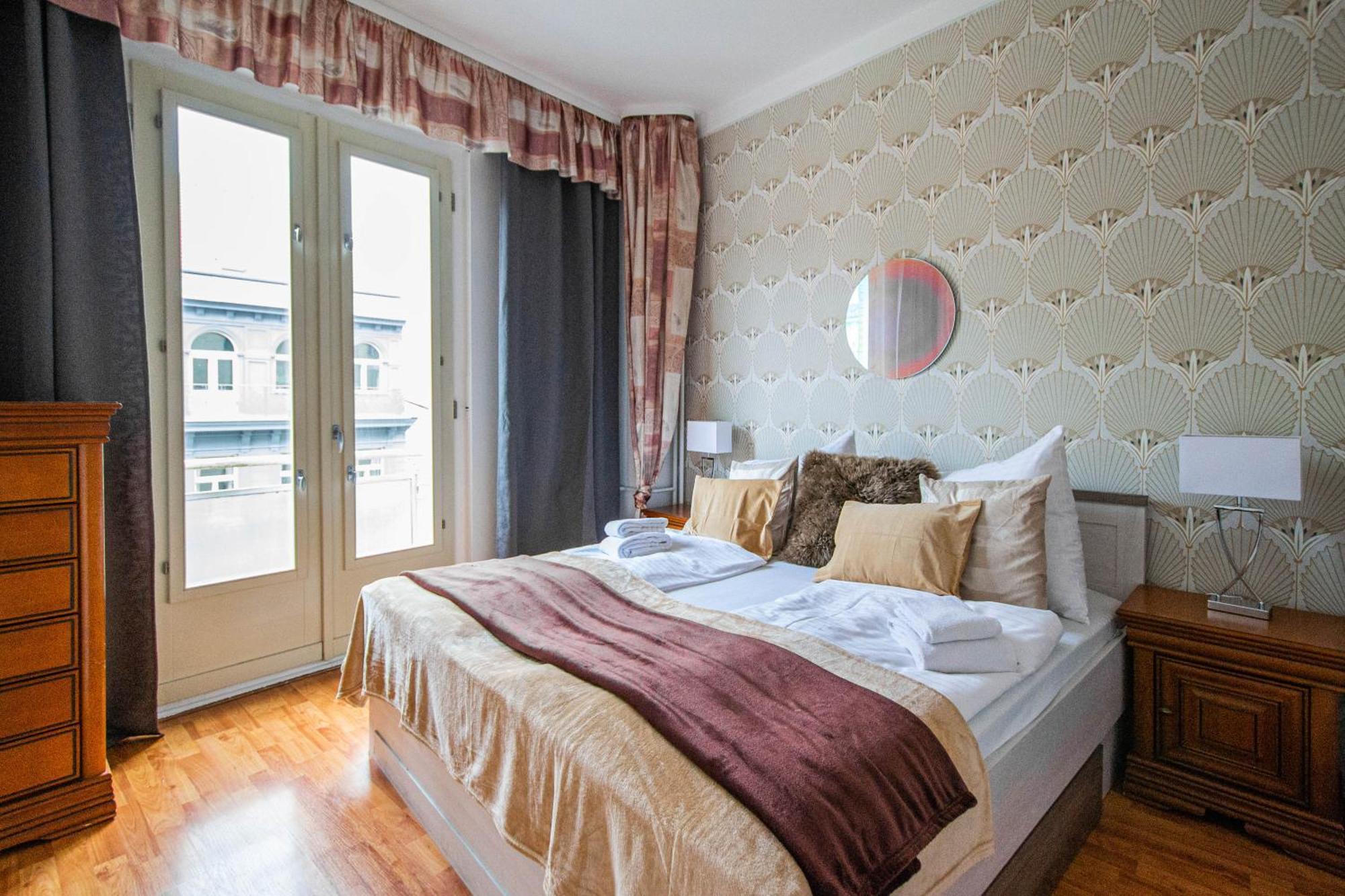 Main Prague Square Apartments Sauna And Fireplace Buitenkant foto